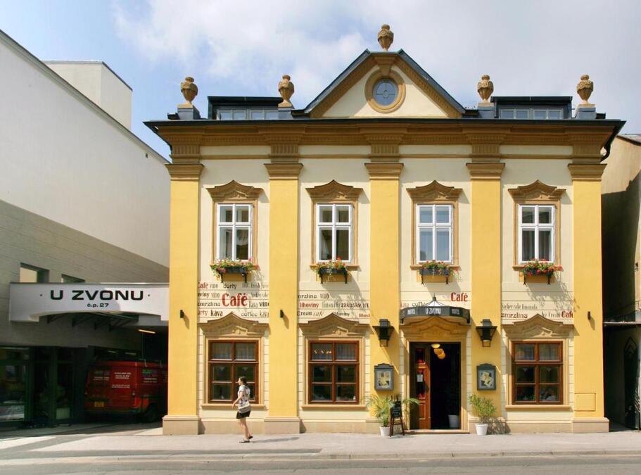 19956