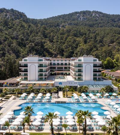 Dosinia Luxury