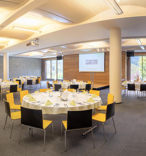 27013