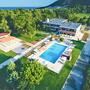 16-budova-hotelu.jpg