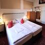 Hotel Sherwood