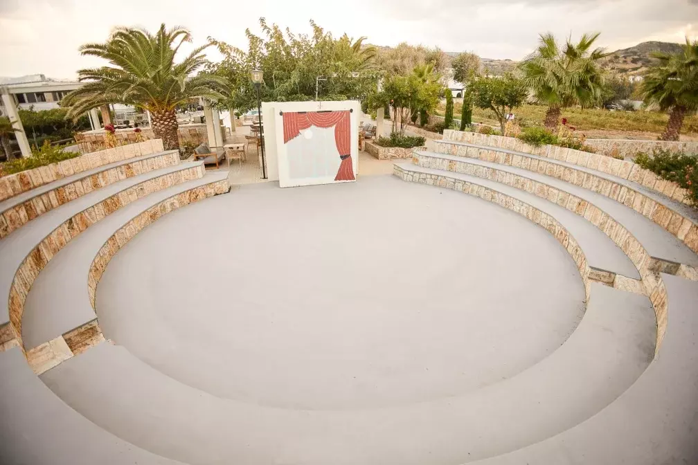 32695