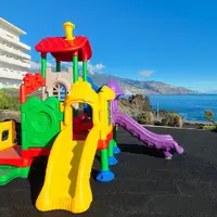 32881