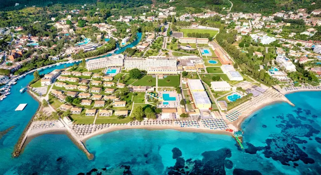33131