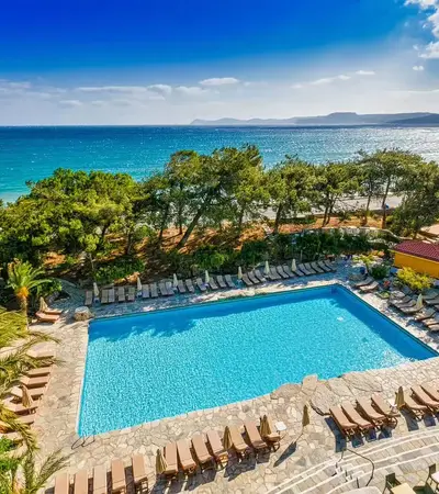 piscine-framissima-sitia-beach535908panohd-17aae2c36d3.webp