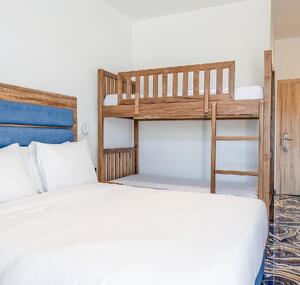 33492