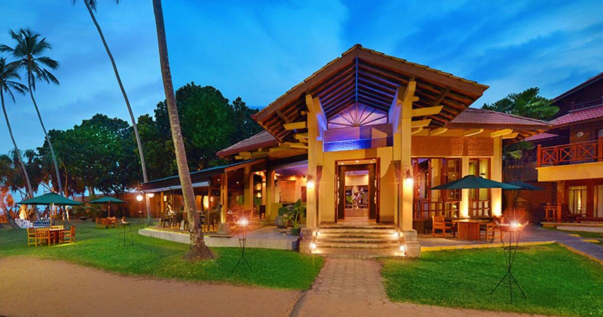 33792