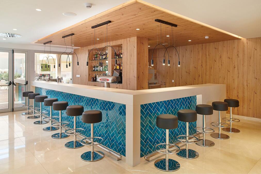 34073