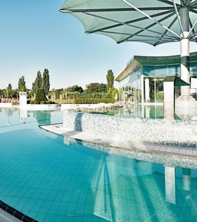 Therme Laa