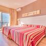 013-w-room-example-double-room-superior-superior-double-room-2-adults-double-room-superior-superior-double-roo106294089-180.jpg