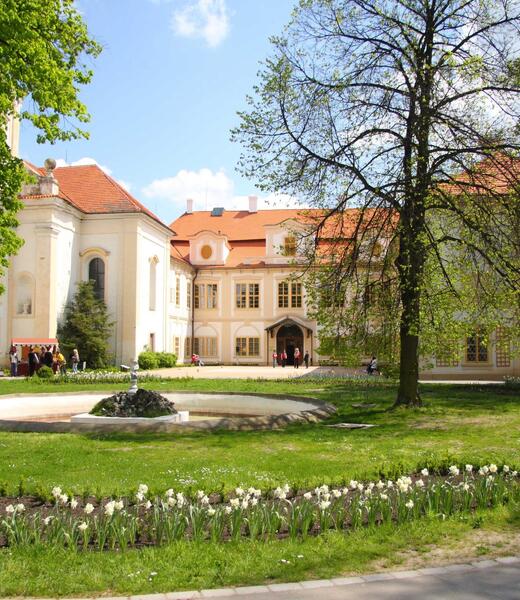 Maxmilian Lifestyle Resort - zahrada